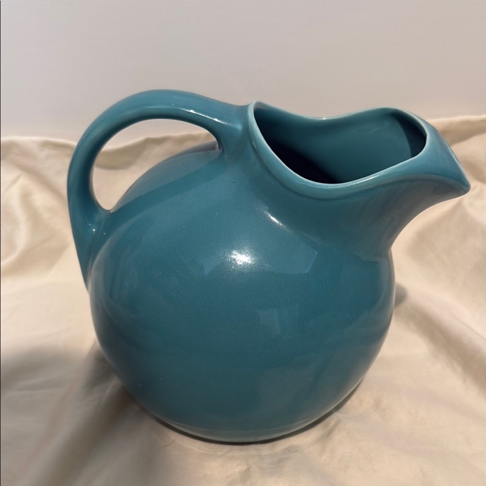 Homer Laughlin Pottery China Harlequin Turquoise Ice Lip Ball Jug Pitcher Blue